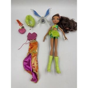 RARE WINX CLUB Doll Layla 2004 Mattel Wings Accessories + More READ PLZ